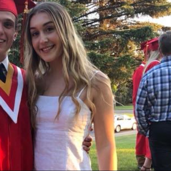 Meet your Posher, Olivia - Picture 1 of 1